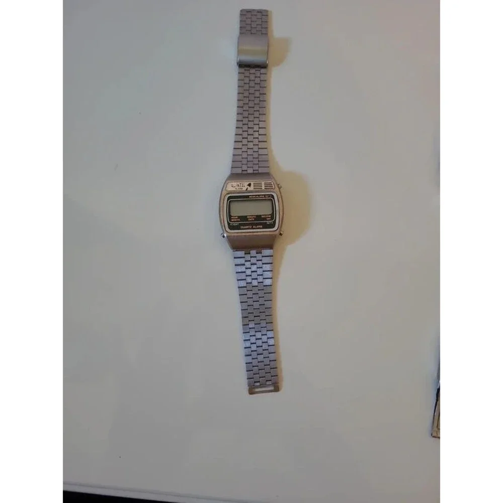 Lot of 4 Untested Watches Timex Quintel Vintage Women's Parts Repair Fashion